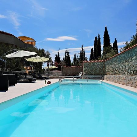 Villa Dinastija Кали Екстериор снимка